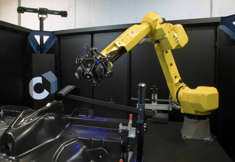 cube-r_automated-3d-scanning-cmm_black-surface_c-track-1-min